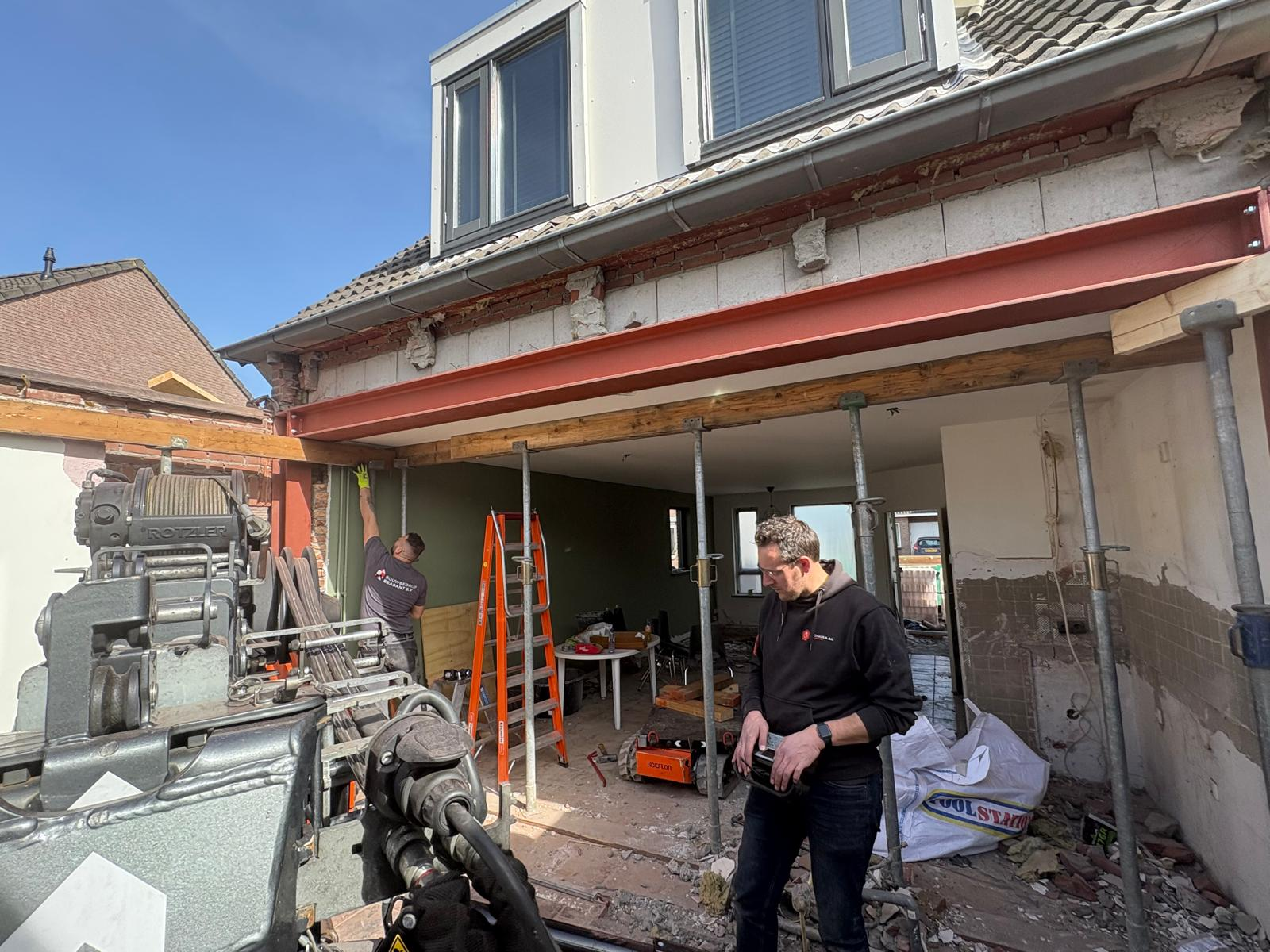 Groen Totaal Bouw BV Draagbalken & Muurdoorbraken